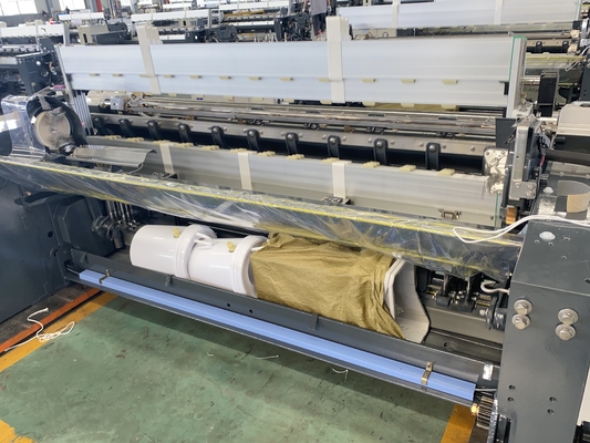 1200 Wasser-Jet Looms Fabric High Densitys U/min 3.7KW spinnende Ausrüstung
