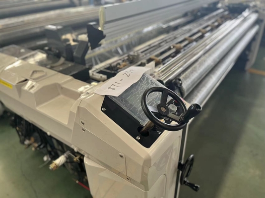 Hochgeschwindigkeits-1000RPM 2.1m Wasser Jet Power Loom der Polyester-spinnender Webstuhl-Maschinen-