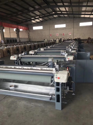 Spinnen Sie flach 190 Reed Winder Water Jet Loom den Webstuhl mit Düse 2